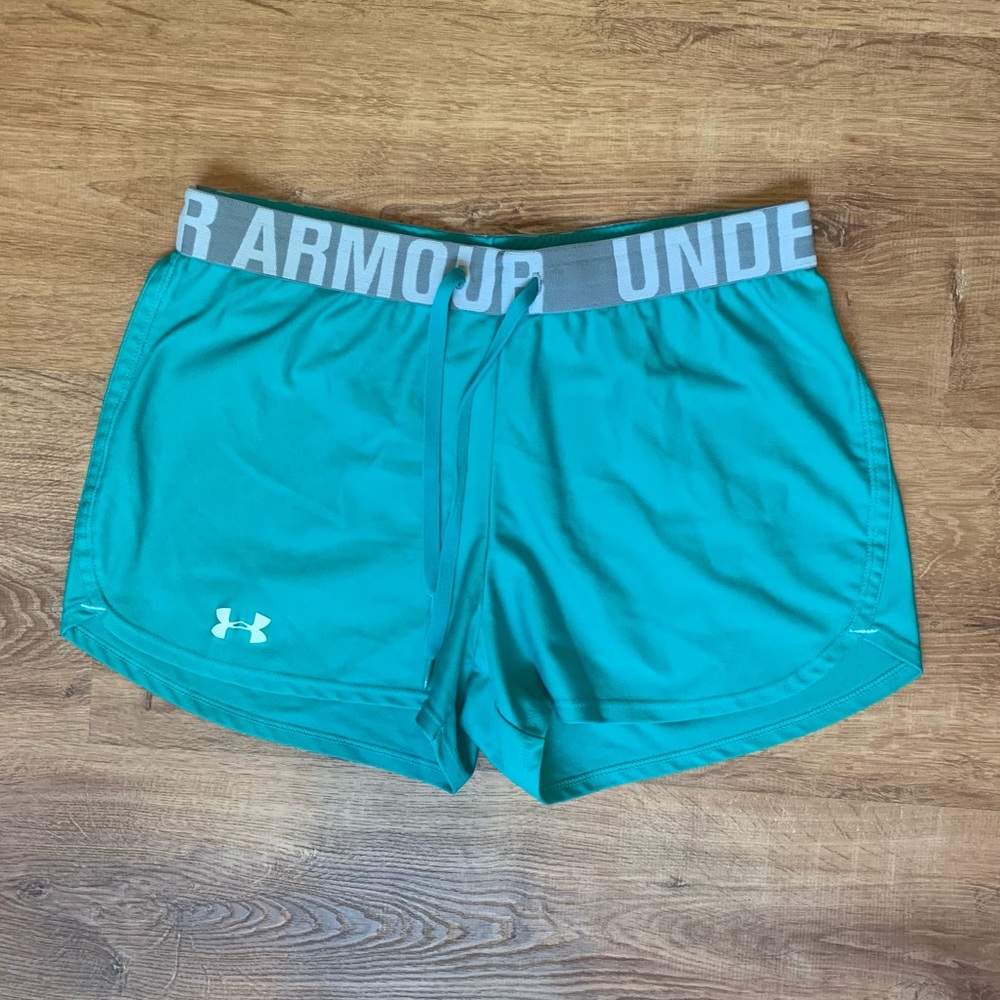 Under Armour shorts ⛳️